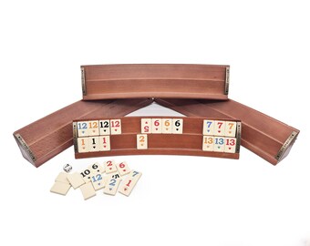 手作りのクルミ材ラミーキューブゲームセット：刻印入りOkey Takimi