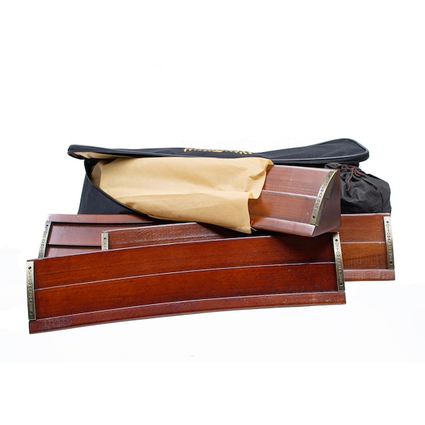 Juego de rummy de madera de nogal hecho a mano: Okey Takimi grabado