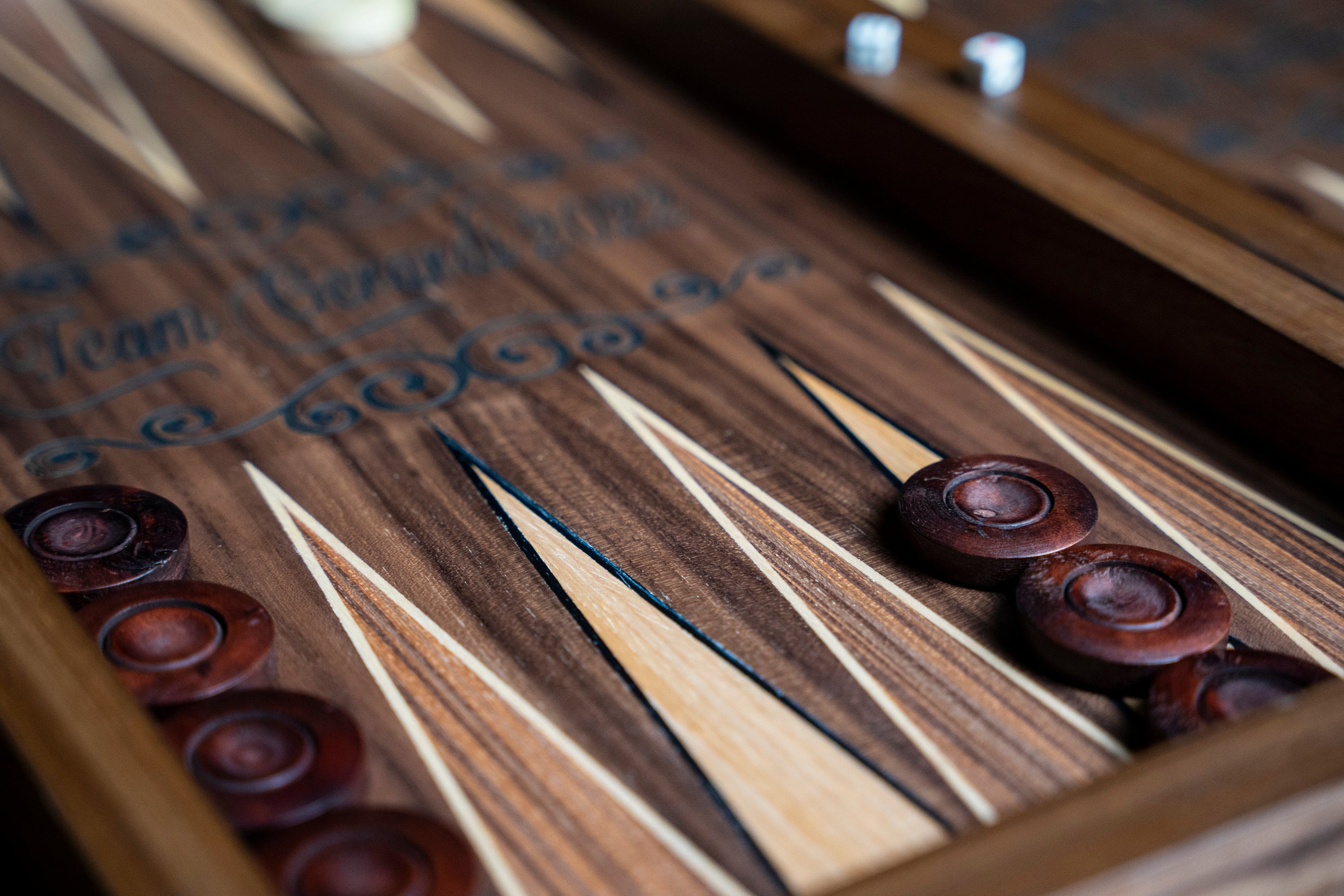 LaModaHome Turkish Backgammon Set - Elite Vinyl Classical Design With Magnetic Closing