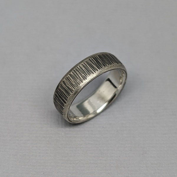 Argentium silver band with hammered lines