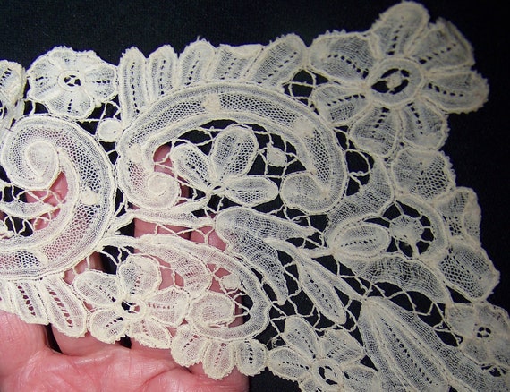 Antique  Handmade  Duchesse Bobbin  Lace Collar L… - image 9