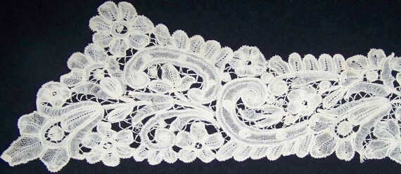 Antique  Handmade  Duchesse Bobbin  Lace Collar L… - image 8