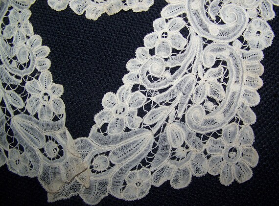 Antique  Handmade  Duchesse Bobbin  Lace Collar L… - image 5