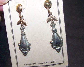 Vintage NOS On Card Screw Back Drop Earrings Gold & Silver *Quality Guaranteed*