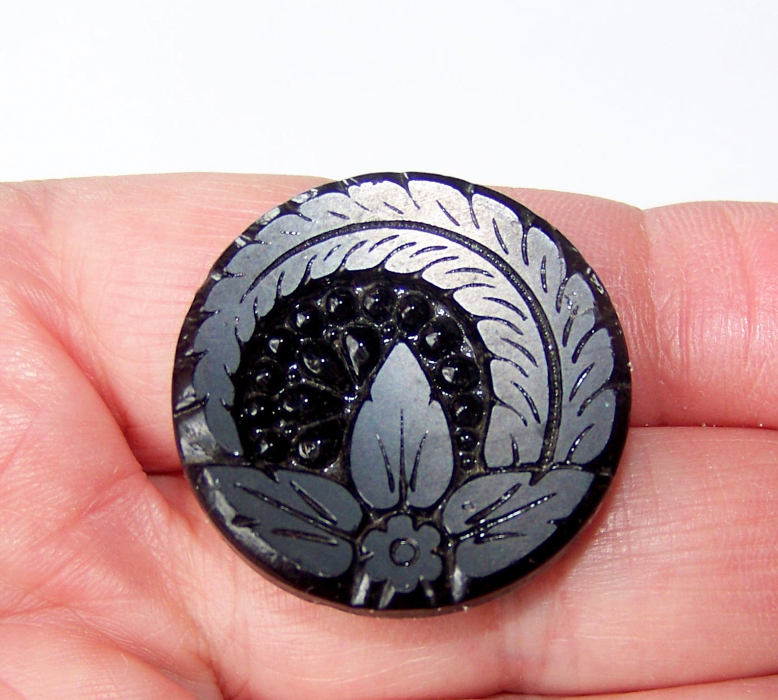 Vintage Black Glass Button Japanese mon Design - Etsy