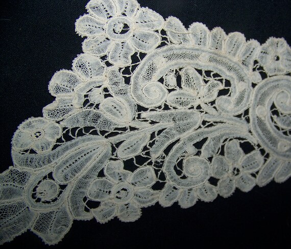 Antique  Handmade  Duchesse Bobbin  Lace Collar L… - image 4