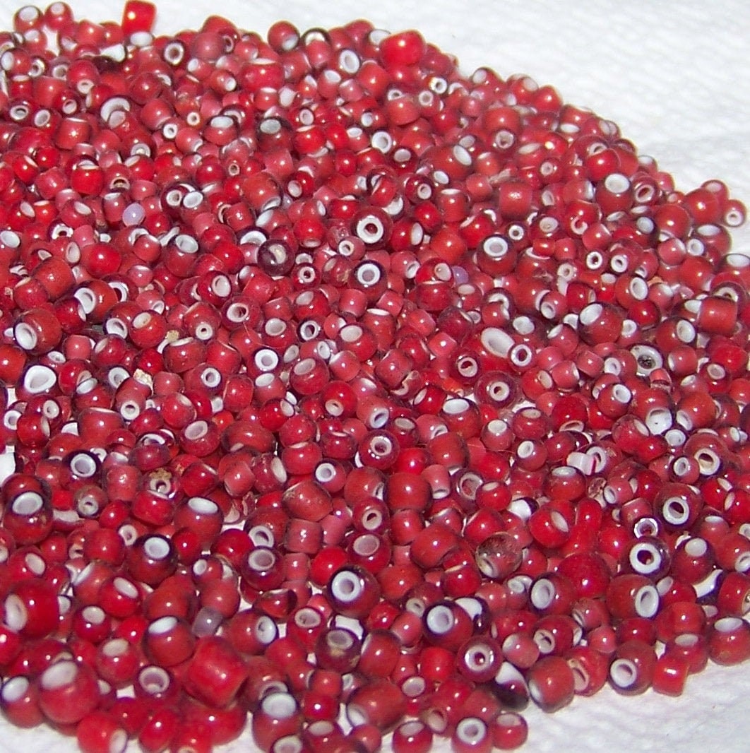 Antique Vintage Seed Beads 10 Grams White Heart Red Etsy UK