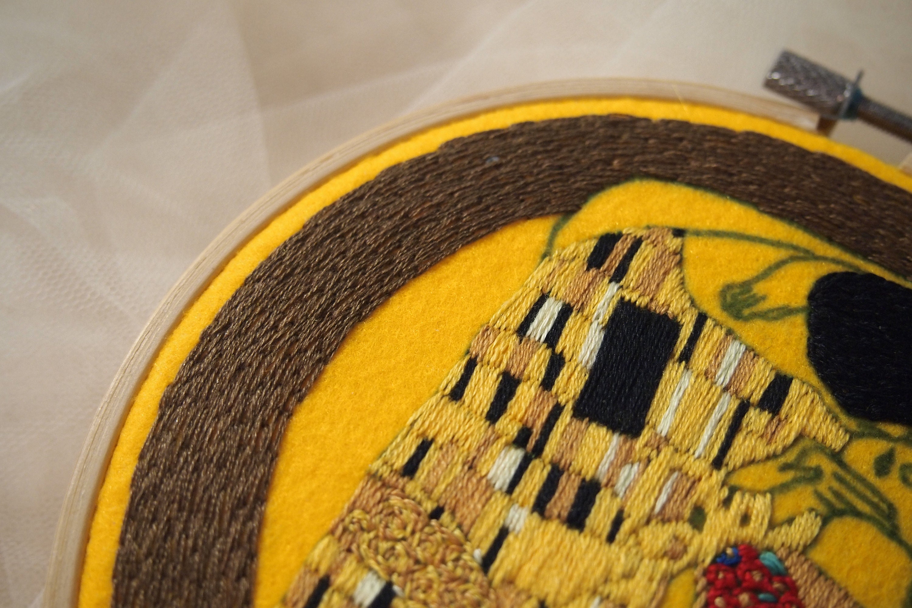 グスタフ・クリムト「接吻」手刺繍キット、「接吻」フープアート糸絵画 