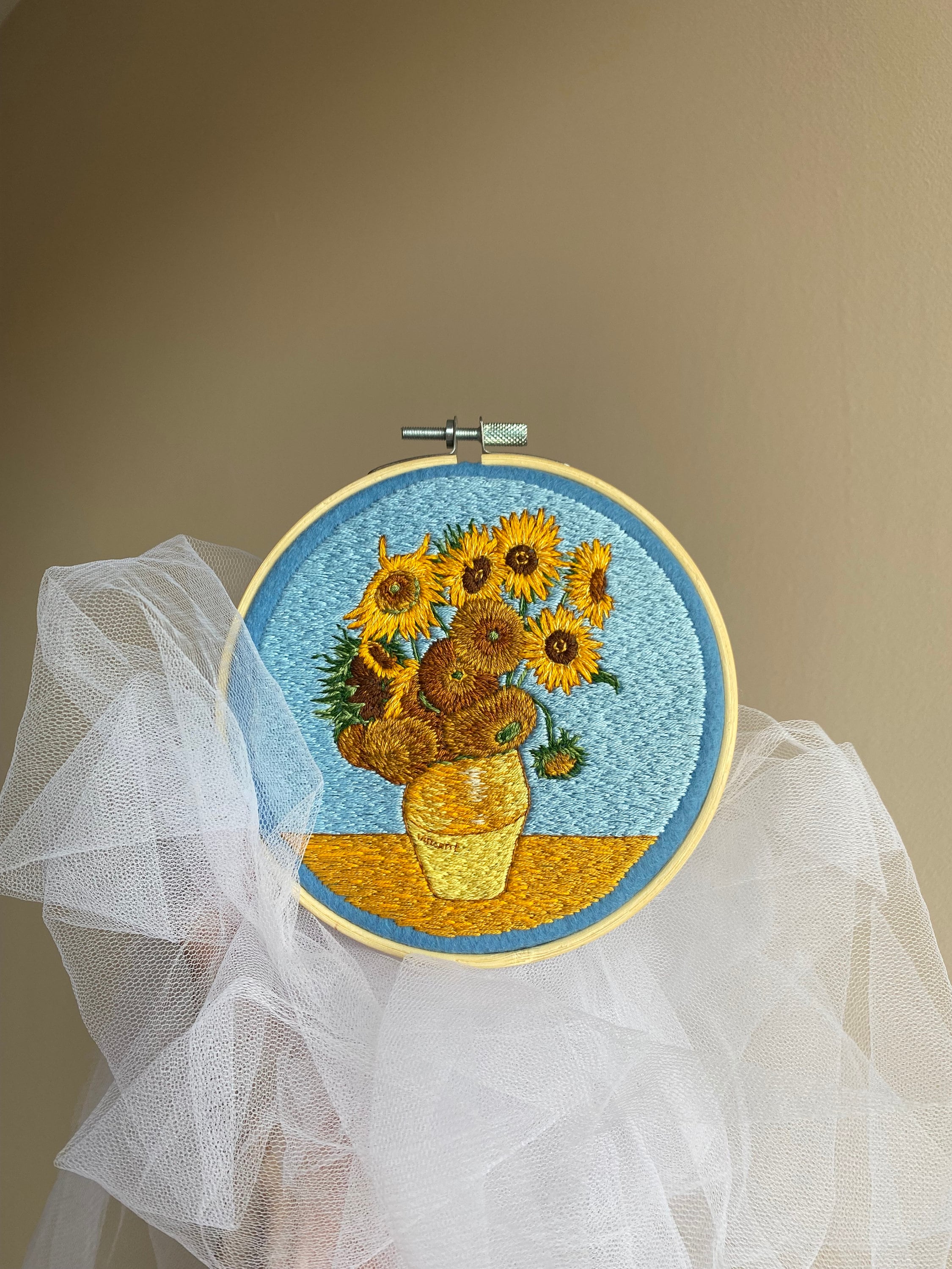 ゴッホのひまわりの手刺繍パターン、ゴッホの刺繍枠アート、ゴッホの