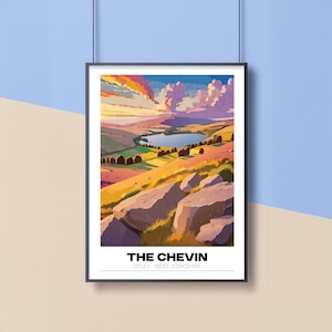 Puede incluir: Impresión artística enmarcada de un paisaje. La obra representa un valle con un lago, colinas y un cielo colorido. El texto "THE CHEVIN OTLEY - WEST YORKSHIRE" está impreso en la parte inferior de la impresión.