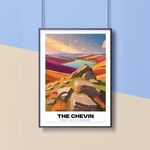 Puede incluir: Una ilustración colorida de The Chevin, una colina en Otley, West Yorkshire, Inglaterra. La ilustración presenta un lago, rocas y un cielo de puesta de sol.