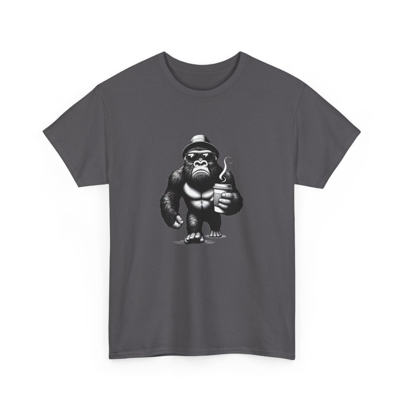 Cool Gorilla walking with Coffee Unisex Heavy Cotton Tee zdjęcie 10