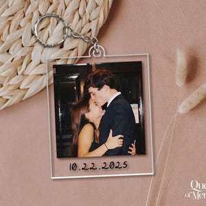 Custom Couple Polaroid Photo Keychain, Valentines Day Gift For Him Her, Personalized Photo Key Ring, Boyfriend Husband Gift image 6