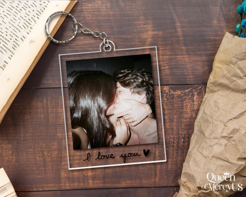 Custom Couple Polaroid Photo Keychain, Valentines Day Gift For Him Her, Personalized Photo Key Ring, Boyfriend Husband Gift image 3