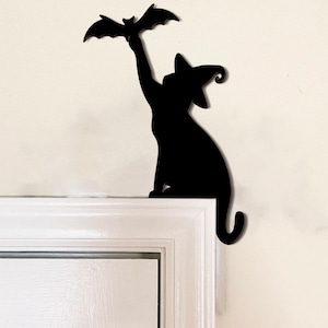 Cat Witch Door Topper, Black Cat Door Corner, Halloween Cat Home Decor, Cat and Bats Halloween Door Corner, Cat Lover Gifts, Fall Home Decor