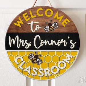 Custom Teacher Name Door Sign, Teacher Appreciation Gifts, Teacher Door Hanger, Bee Classroom Welcome Sign, Bee Hive Decor, Teacher&#39;s Day