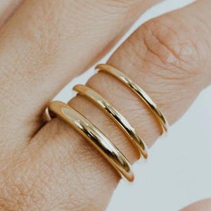 14k Solid Yellow Gold Domed Wedding Band Classic Dome Comfort Fit Wedding Band Men and Women&#39;s Engraved Ring Plain Simple Wedding Band Ring