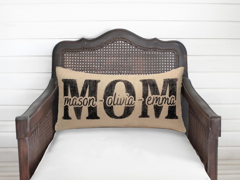 Personalized Mom Pillow with Children's names - Mom Gift Personalized - First Mother's Day - Personalized Gift for Mom image 1