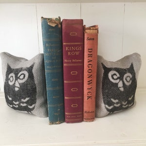 Owl Petit Burlap Feed Sack Pillow Pair Unique paper weight, bookends, pin cushion, etc Owl Bookends image 3