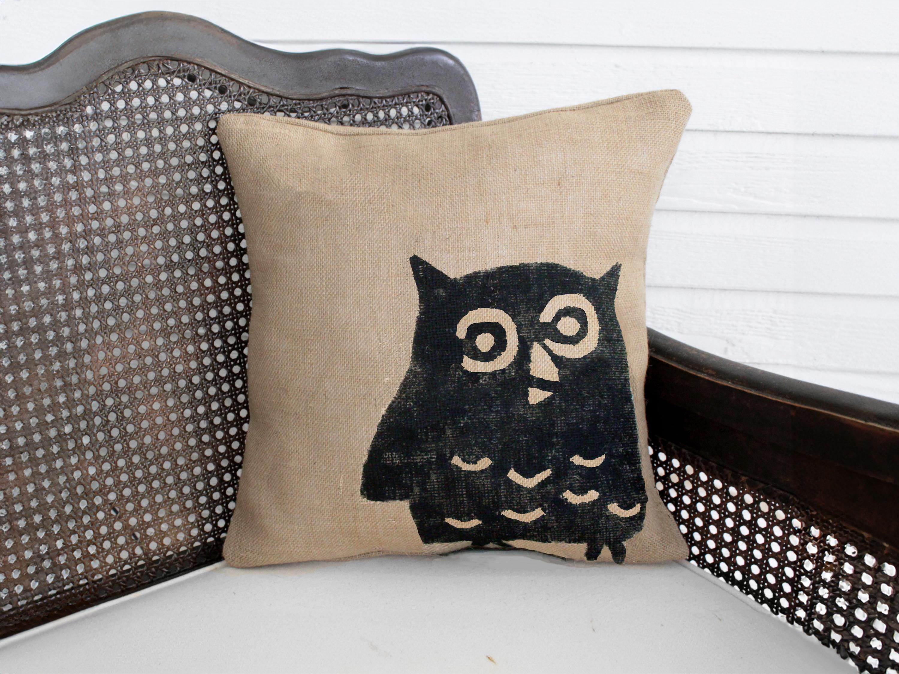 Owl - Burlap Pillow -  Owl Pillow - Owl Decor - Woodland Decor - Decorative Pillow