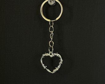 Barbed Wire Heart Keychain- Goth Alt Accessory, Bag Charm, Punk Fashion, Y2K, Grunge, Emo