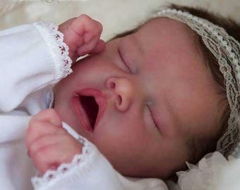 Reborn Baby Aaliyah: Open Mouth For Pacifier, Custom