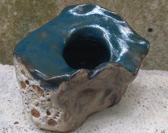 Squat sea vase by Joel Patton