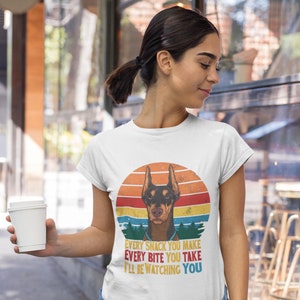 Camiseta de dóberman: atardecer retro, frase divertida sobre perros, estilo suave unisex