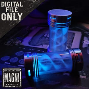 以下が含まれることがあります： 銀色のキャップと青色の内部照明を備えた2つの円筒形の透明なチューブ。各チューブ内には青色のスパイラルデザインが見えます。「DIGITAL FILE ONLY」の文字が左上にあります。「MAGNI MODELS」のロゴが左下にあります。