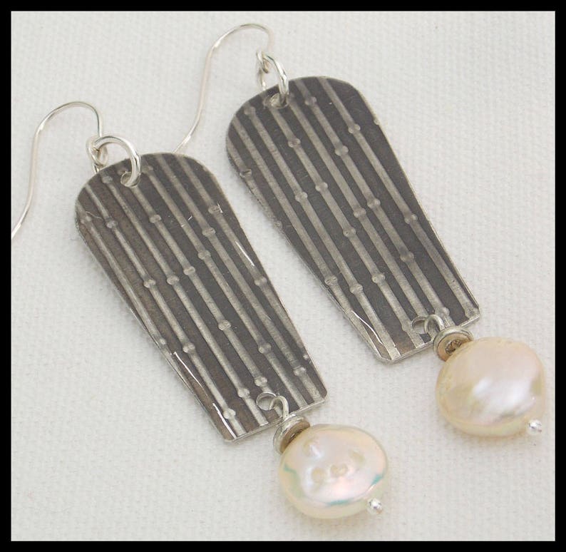 BAMBOO & PEARLS Freshwater Coin Pearls Embossed Pewter