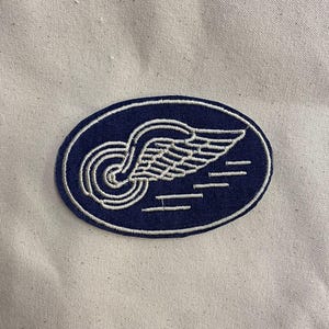 Vintage Winged Wheel Patch - Sew on fabric patch badge - Workwear, Car Race, Moto, Race