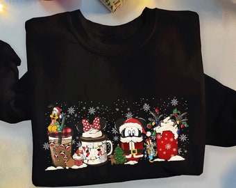 Disney Weihnachten Kaffee Sweatshirt, Weihnachten Kaffee Shirt, Disney Weihnachten 2026 Shirt, Disney Weihnachten Familie Shirt, Kaffee Liebhaber Shirt,
