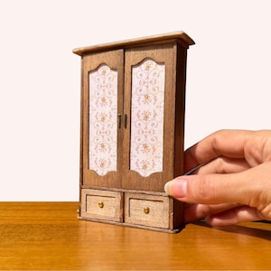 Armario en miniatura para casa de muñecas a escala 1:12 (archivos SVG y PDF)