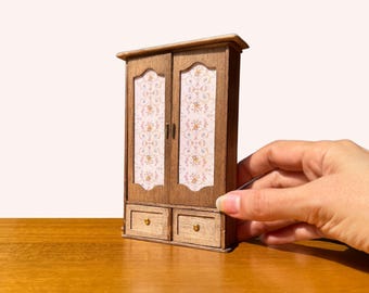 1:12 Skala dockhus miniatyr garderob SVG och PDF-fil