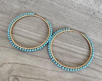 Stora örhängen i turkos och guld | Handgjorda trådlindade 14k guldfyllda örhängen | Boho Statement-örhängen