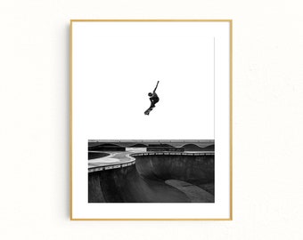 Skateboard Art Print, Venice Beach Skatepark Photo, Skateboarding Wall Art, Black and White Photography Print, Dorm Decor