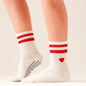Adults Pilates Yoga Grip Socks Size UK 4-8 Red Heart Stripe Cream Tube