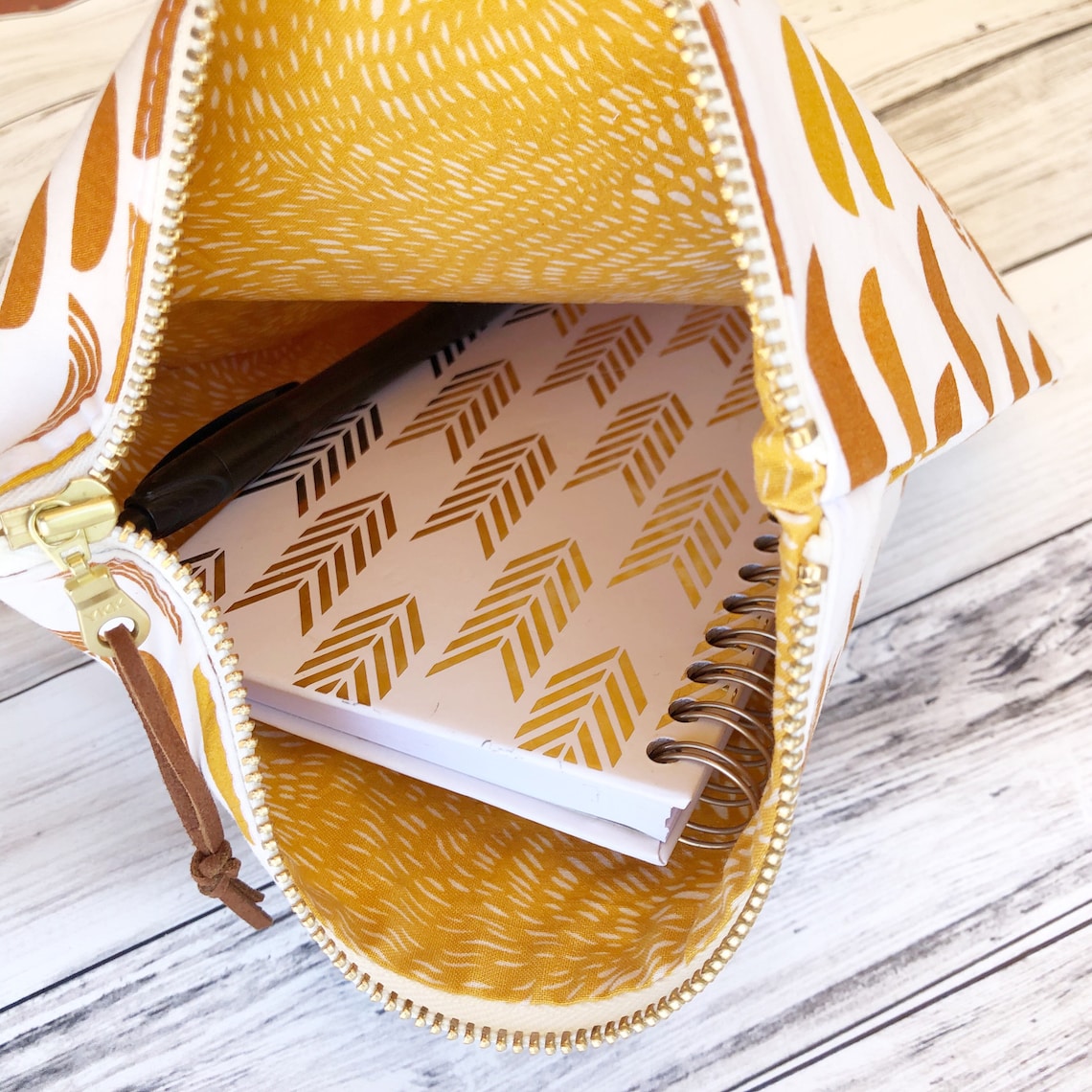 Round Zipper Bag Zippered Pouch Cosmetics Bag Etsy Denmark