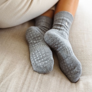 Mens bed socks with grips on bottom deals