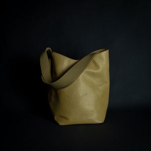 Deux de Delvaux Handbag