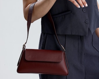 Wine Red Vegan Leather Baguette Bag | 90s Mini Shoulder Purse | Minimalist Vegan Handbag | Retro Burgundy Evening Bag | Gift for Her