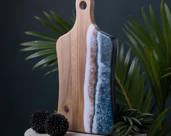 Charcuterie Board Epoxy Resin: Mango Wood Paddle Cheese Board