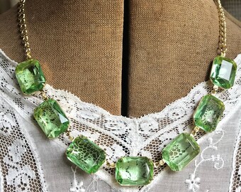 green layering peridot crystal statement necklace, glass necklace, green jewelry, jewelry for writers, Pride and Prejudice, Great Gatsby