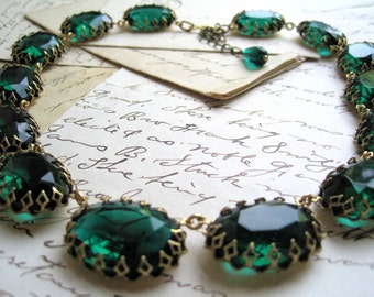 Emerald statement necklace for Taurus, emerald green Statement Necklace, collet Necklace, Georgian necklace, downton jewelry, anna wintour