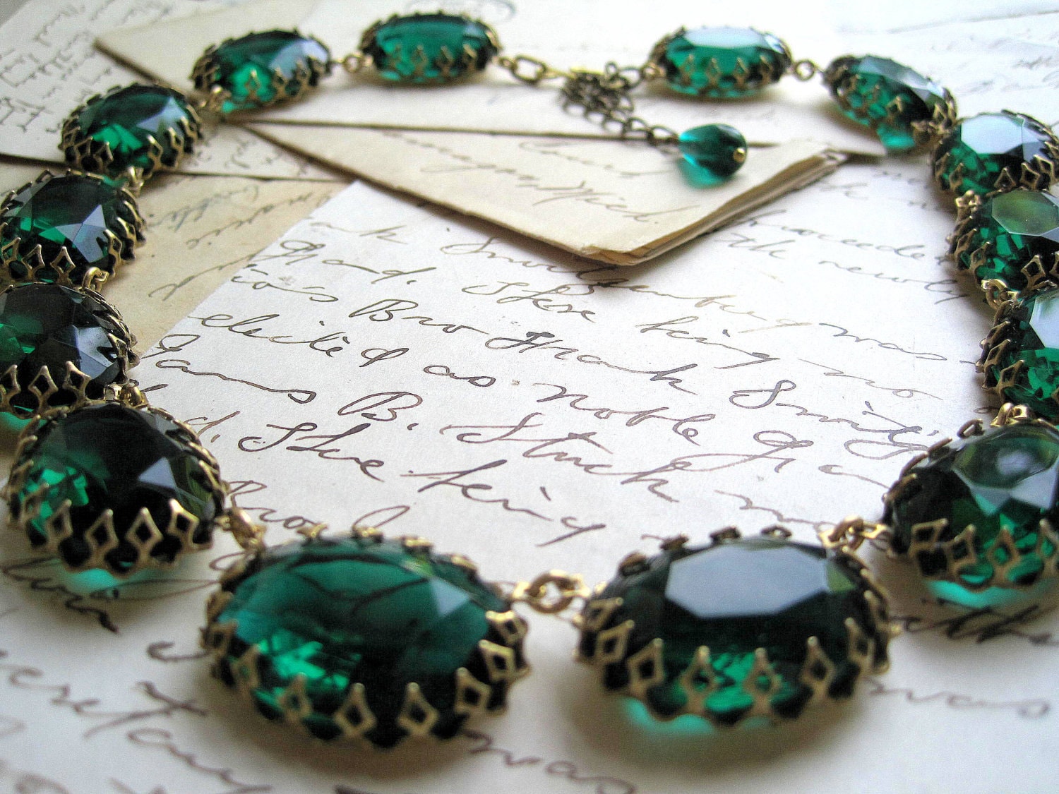 Emerald statement necklace for Taurus, emerald green Statement Necklace, collet Necklace, Georgian necklace, downton jewelry, anna wintour
