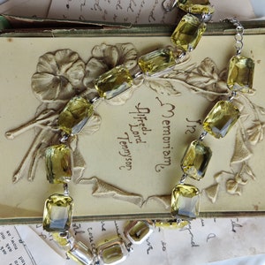 Anna Wintour pale yellow statment necklace, Anna wintour Inspired, light yellow vintage necklace, georgian collet neckLaces image 5
