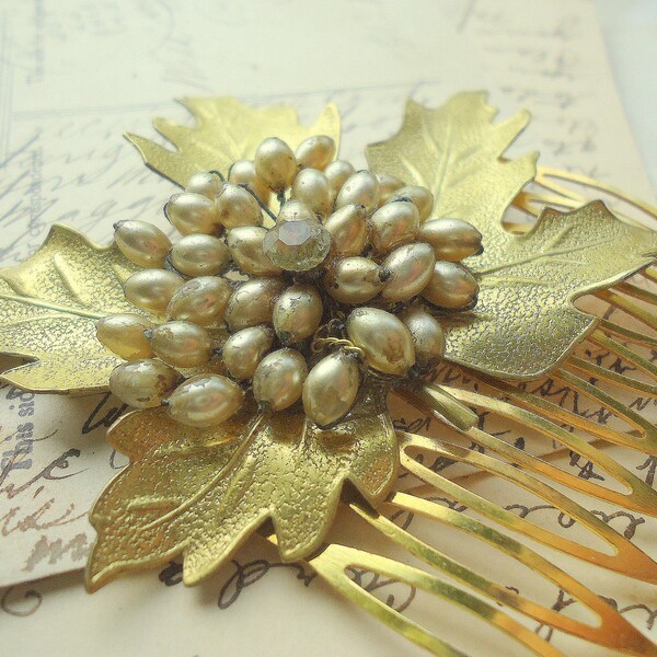 RESERVED for Amy.  One of a kind wedding haircomb in gold, rhinestones and shabby pearls.En vertu de la Maple tree