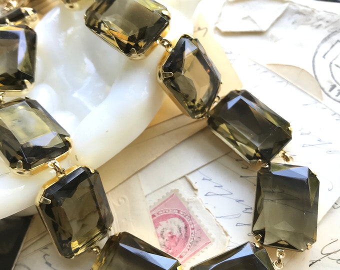 Vintage Slate Grey Glass Stone Necklace: Modern Collet Choker