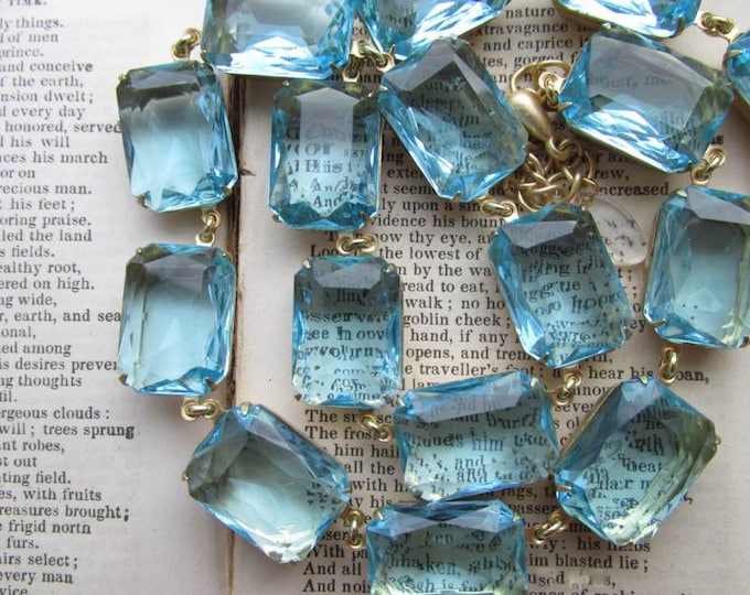 Aqua Anna Wintour Style Georgian Collet Necklace