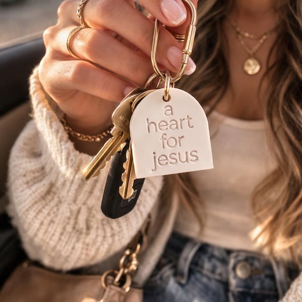A Heart for Jesus Keychain Christian Gift Minimal Faith Key Tag Modern Christian Accessory Faith-Based Keychain Cute Modern Christian Girl